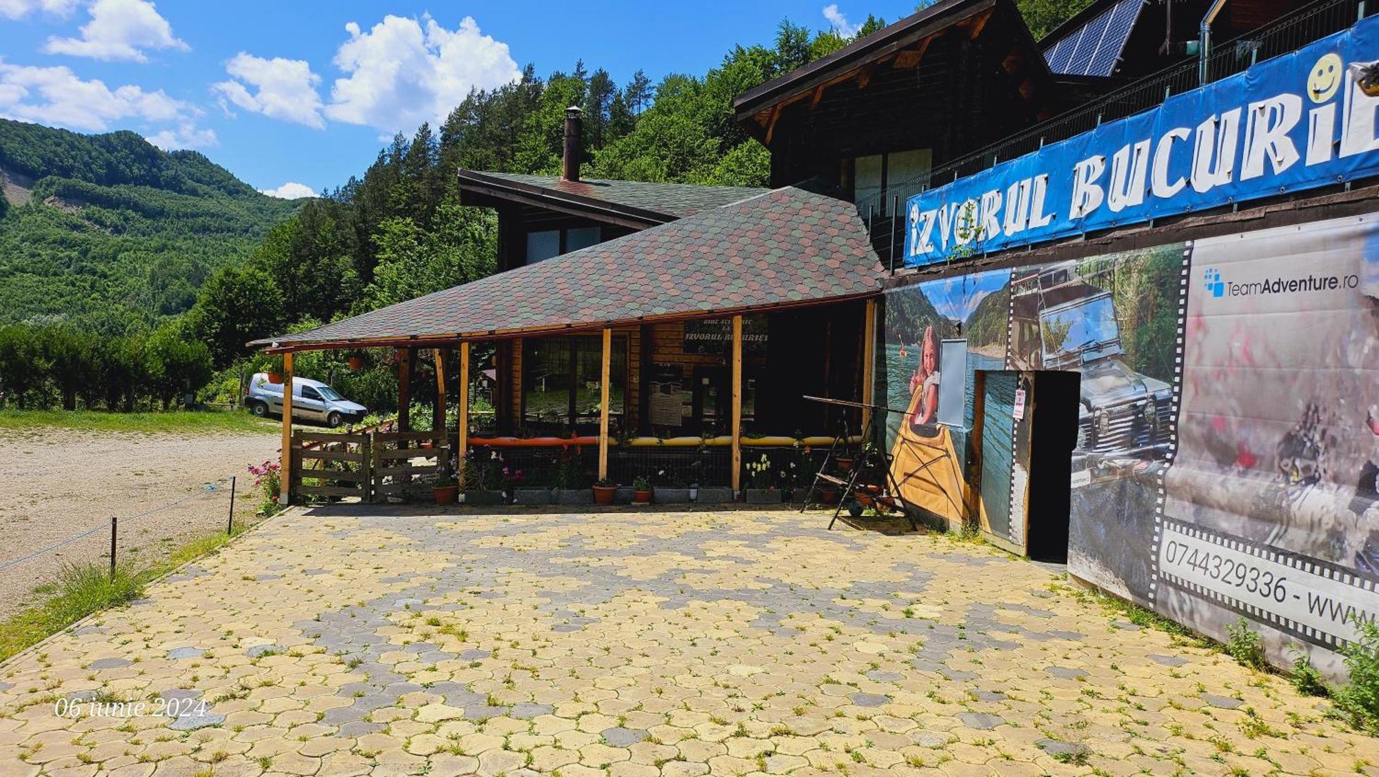 Pensiunea Izvorul Bucuriei Сириу Экстерьер фото